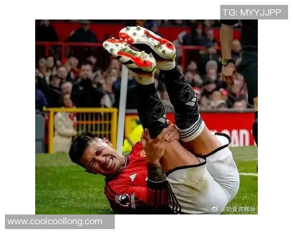 足球明星小腿骨折事件引发热议球迷纷纷关注伤情恢复情况 足球明星小腿骨折事件引发热议球迷纷纷关注伤情恢复情况