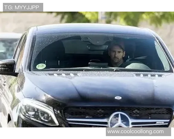 足球明星赠送豪车的背后故事与真实情况揭秘 足球明星赠送豪车的背后故事与真实情况揭秘